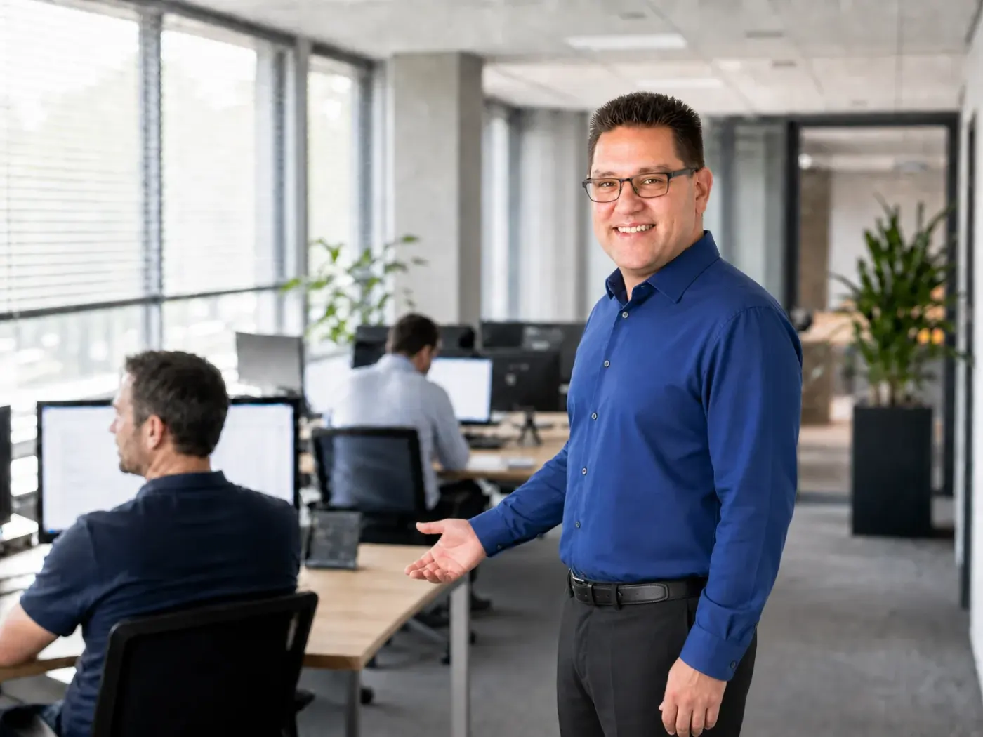 Mike Veenstra op kantoor bij Veenstra IT
